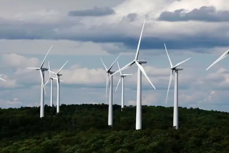 How Long Are Wind Turbine Blades